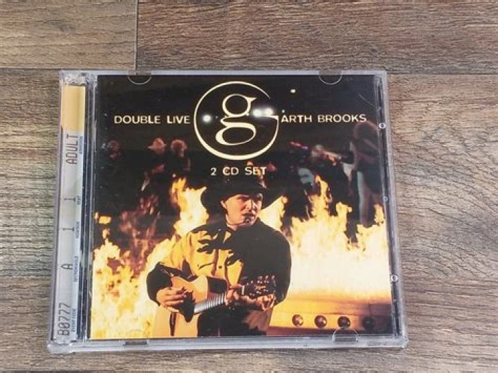 Garth Brooks Double Live Achieves 23-Times Platinum Status, Ascending Musics Legendary R ·